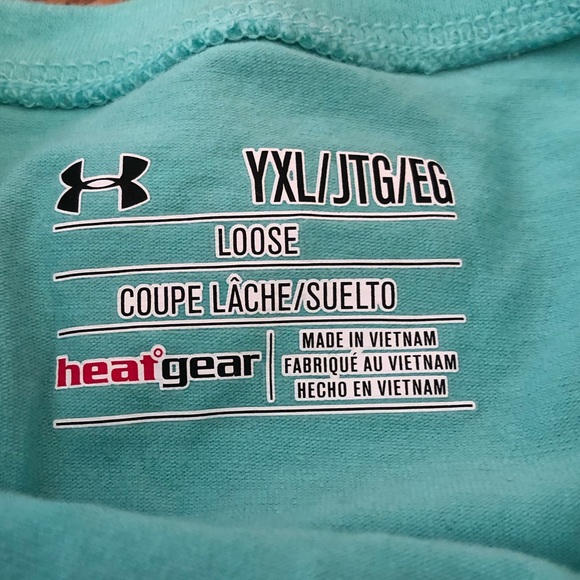 Under armor heat gear shirt - Picture 4 of 4